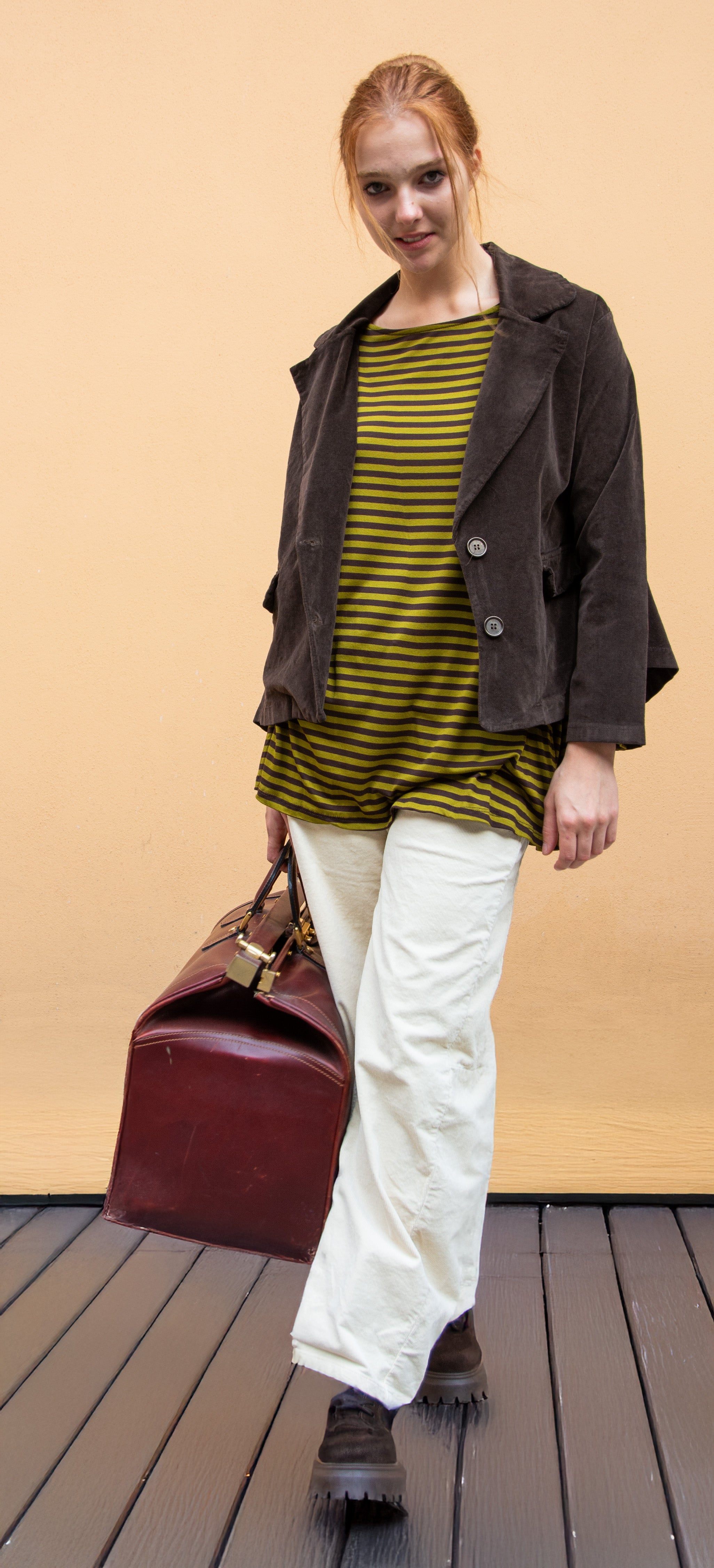 Pantalone n° 6 "Chella ca guarda ’nterra."